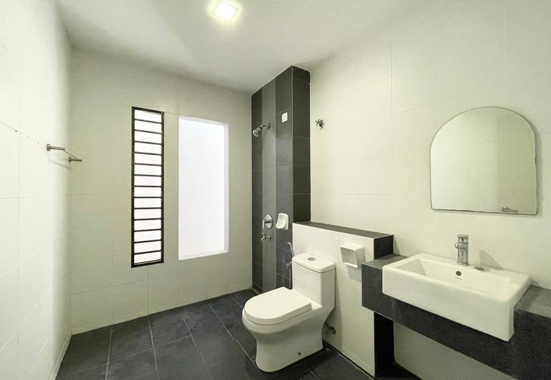 Laman Delfina @ Nilai Impian