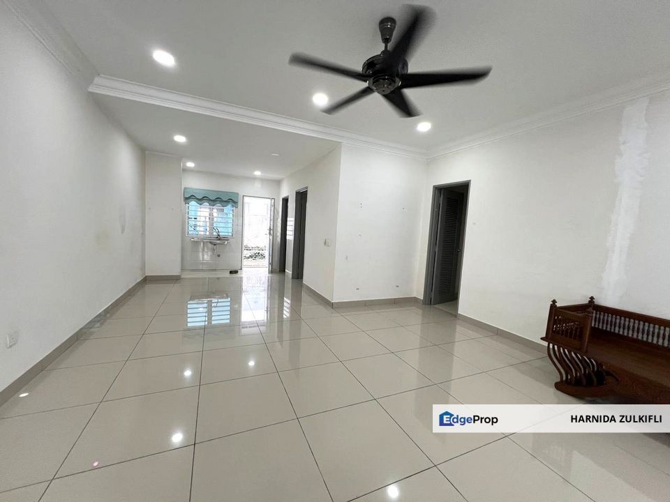 DOUBLE STOREY TERRACE SAUJANA TROPIKA S2 HEIGHTS, SEREMBAN 2 FOR SALE, Negeri Sembilan, Seremban