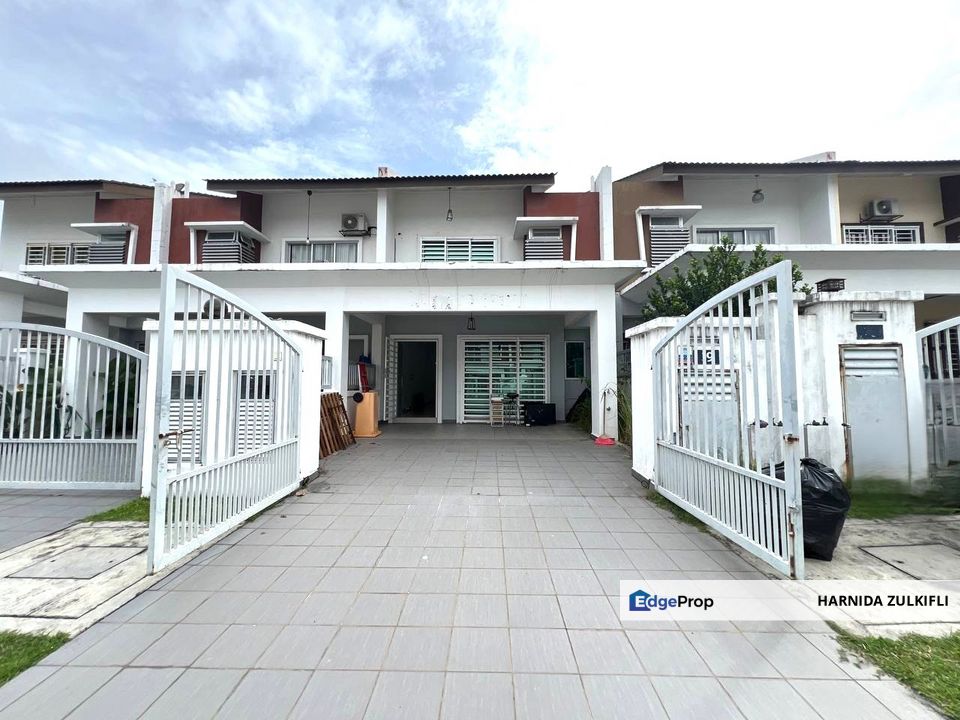 DOUBLE STOREY TERRACE SAUJANA TROPIKA S2 HEIGHTS, SEREMBAN 2 FOR SALE, Negeri Sembilan, Seremban