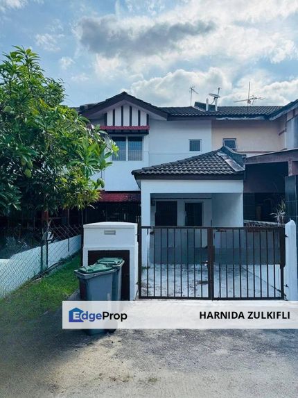[NEWLY PAINTED] DOUBLE STOREY TAMAN PINGGIRAN SENAWANG FOR SALE, Negeri Sembilan, Seremban