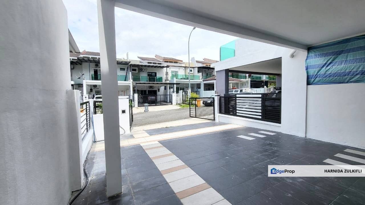 DOUBLE STOREY TERRACE NUSARI BAYU 3, BANDAR SRI SENDAYAN FOR SALE, Negeri Sembilan, Seremban