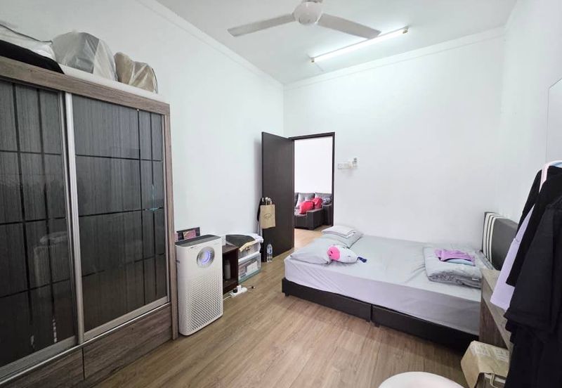 BANDAR AINSDALE FASA 2(SEGAR)