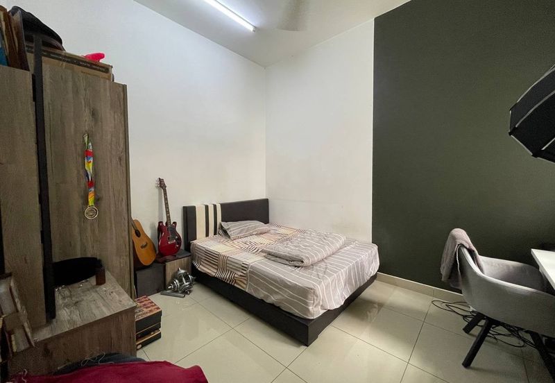 BANDAR AINSDALE FASA 2(SEGAR)