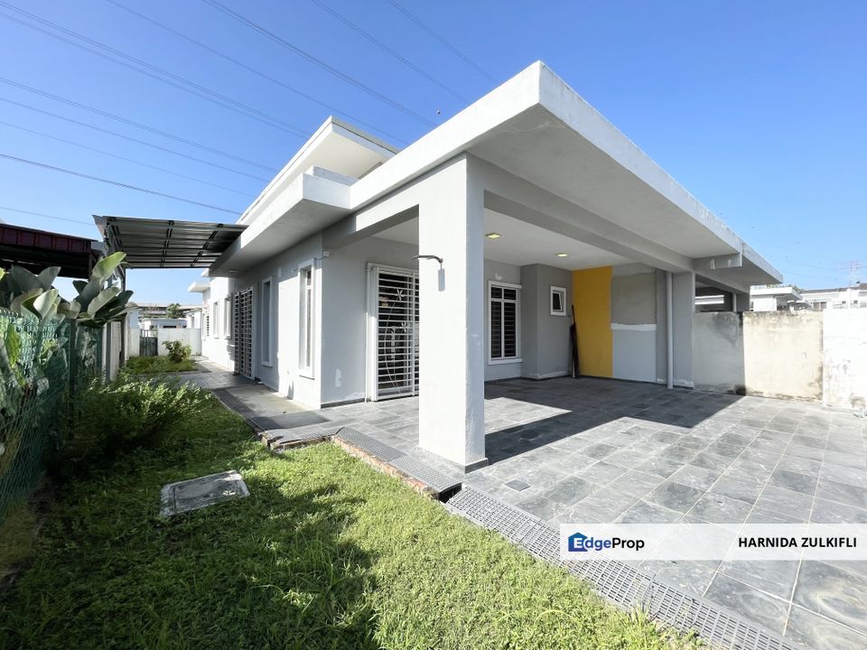 SINGLE STOREY SEMI-D D'PALMA TAMAN PINANG GADING, SIKAMAT FOR SALE, Negeri Sembilan, Seremban