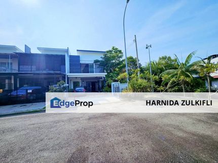 [END LOT | RENOVATED] DOUBLE STOREY TERRACE NUSARI BAYU 2B, BANDAR SRI SENDAYAN FOR SALE, Negeri Sembilan, Seremban