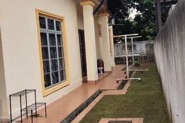 Taman Desa Cenderawasih