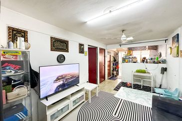 Flat PKNS, Seksyen 24