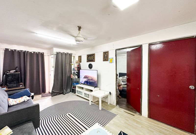 Flat PKNS, Seksyen 24