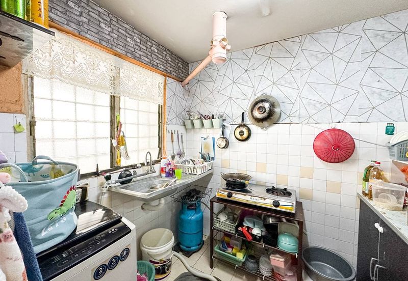 Flat PKNS, Seksyen 24