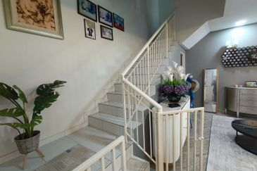 Laman Delfina @ Nilai Impian