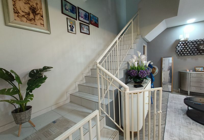 Laman Delfina @ Nilai Impian