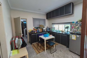 Laman Delfina @ Nilai Impian