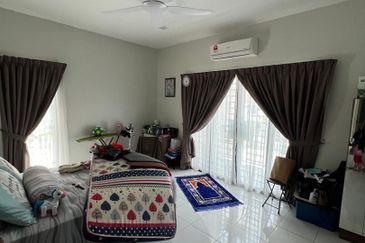 Laman Delfina @ Nilai Impian