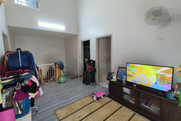 Laman Delfina @ Nilai Impian