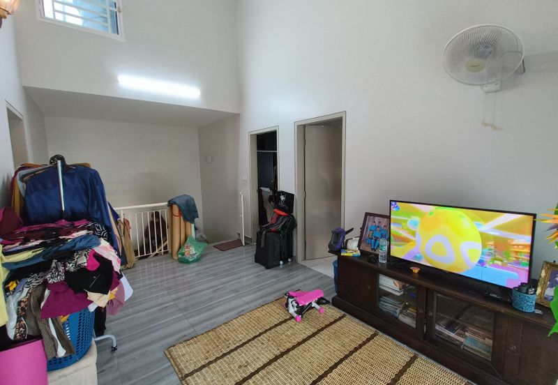 Laman Delfina @ Nilai Impian