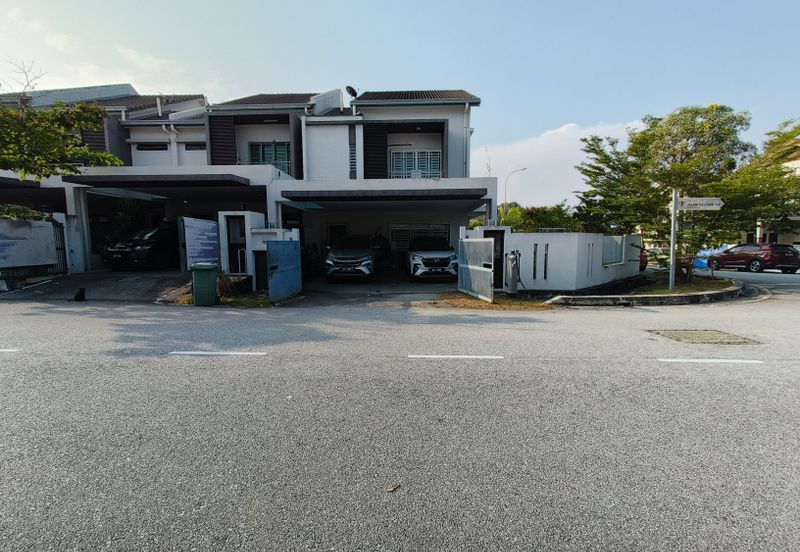 Laman Delfina @ Nilai Impian