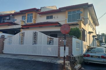 Taman Mawar, Bandar Baru Salak Tinggi