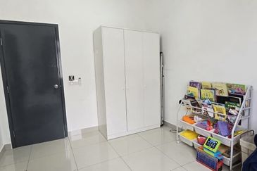 Robin @ Bandar Rimbayu