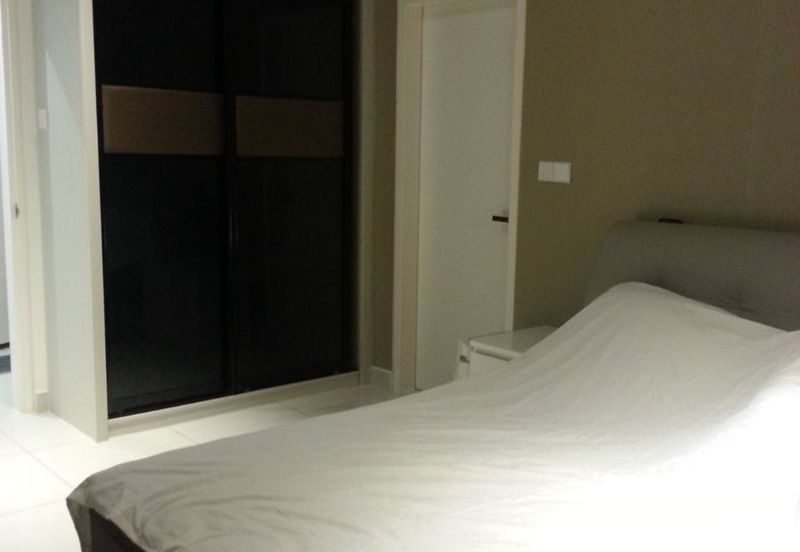 Oxford Tower @ Garden Plaza