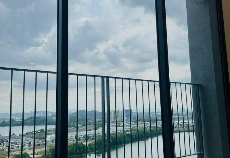 E'Island Lake Haven Residence