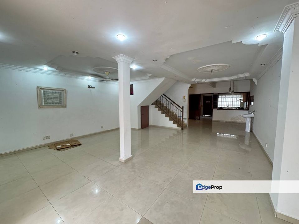 WTS-2.5 STOREY TERRACE  TAMAN BUKIT MULIA HULU KELANG [RENOVATED FULLY EXTENDED KITCHEN NEARBY SURAU], Selangor, Ulu Kelang