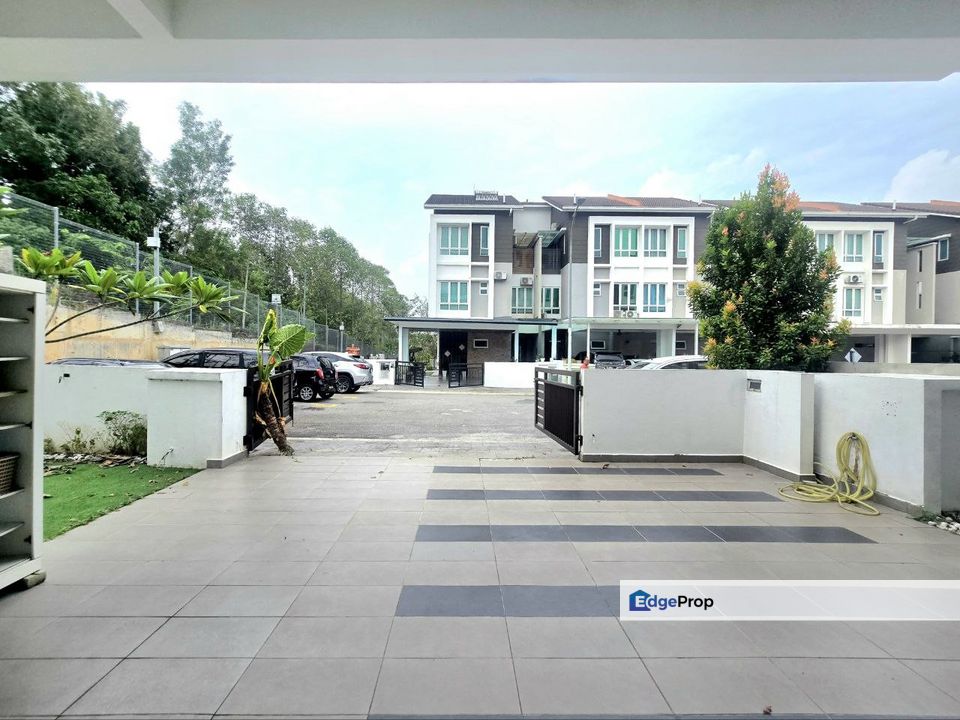 WTS- 3 Storey Terrace Superlink Tiara South Setia Eco Hills, Semenyih, Selangor, Semenyih