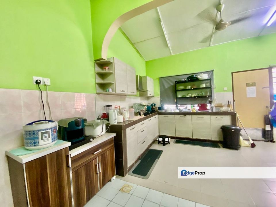 For Sale : Double Storey Terrace Intermediate Taman Sinaran Cheras Balakong, Selangor, Balakong