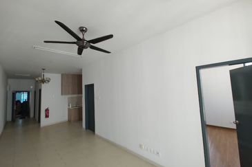 PR1MA Lakefront Homes