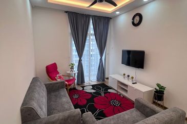 PR1MA Lakefront Homes