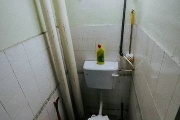 Pangsapuri Putra Harmoni, Precint 9