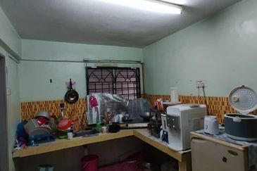 Pangsapuri Putra Harmoni, Precint 9