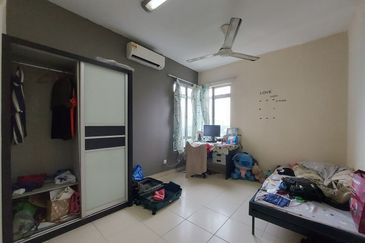 Villa Park Condominium