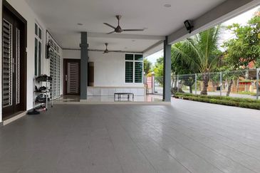 Desa Pinggiran Putra