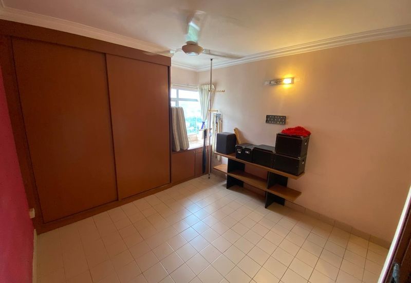 Perdana Exclusive Condominium