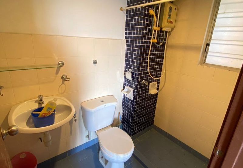 Perdana Exclusive Condominium