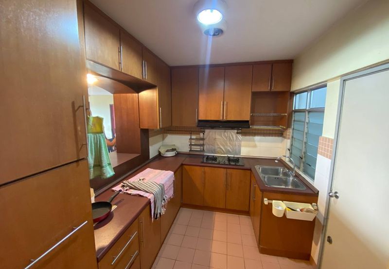 Perdana Exclusive Condominium