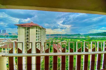 Perdana Exclusive Condominium