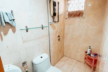 Sri Kinabalu Condominium