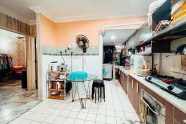 Sri Kinabalu Condominium