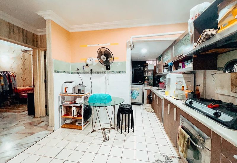 Sri Kinabalu Condominium