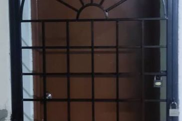 Pangsapuri Putra Harmoni, Precint 9