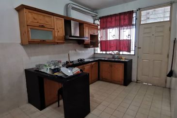 Taman Mawar, Bandar Baru Salak Tinggi