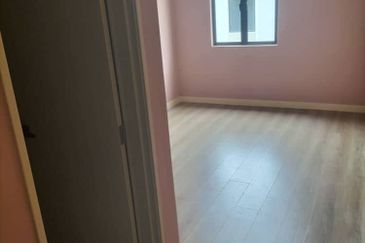 Monet Springtime @ Sunsuria City