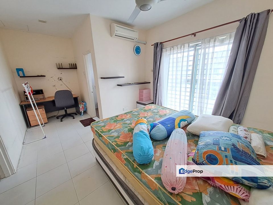 Townhouse The Lake Residence Taman Putra Perdana For Sale, Selangor, Puchong