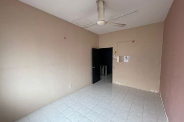 Taman Seroja, Bandar Baru Salak Tinggi