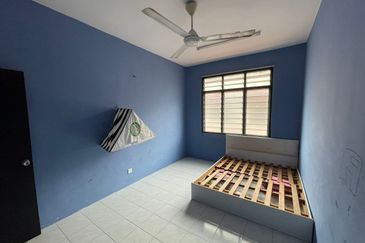 Taman Seroja, Bandar Baru Salak Tinggi