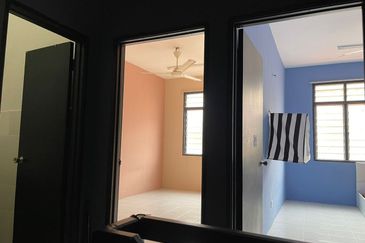 Taman Seroja, Bandar Baru Salak Tinggi