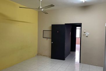 Taman Seroja, Bandar Baru Salak Tinggi