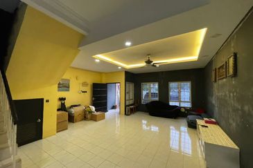 Taman Seroja, Bandar Baru Salak Tinggi