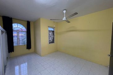 Taman Seroja, Bandar Baru Salak Tinggi